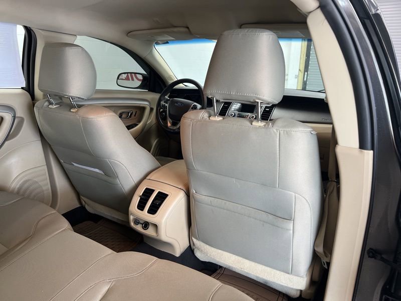 Used 2019 Ford Taurus SE FWD image 11