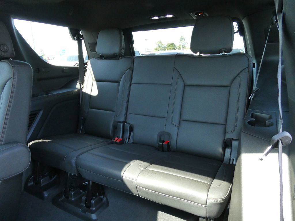 Certified 2024 Chevrolet Tahoe High Country w/ Advanced Technology Package AWD/4WD image 24