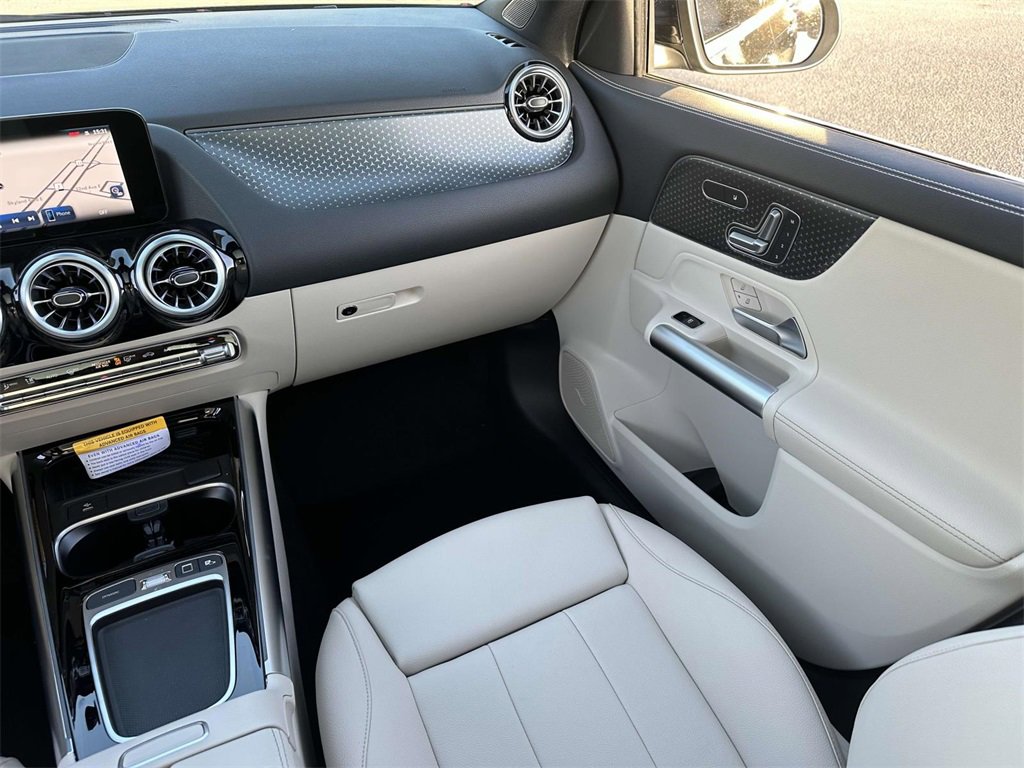 New 2025 Mercedes-Benz GLA 250 image 26