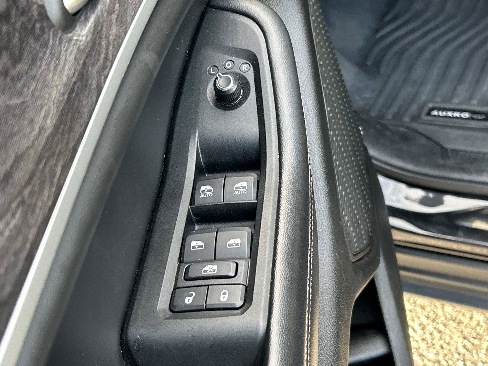Used 2024 Jeep Grand Cherokee Limited RWD image 19