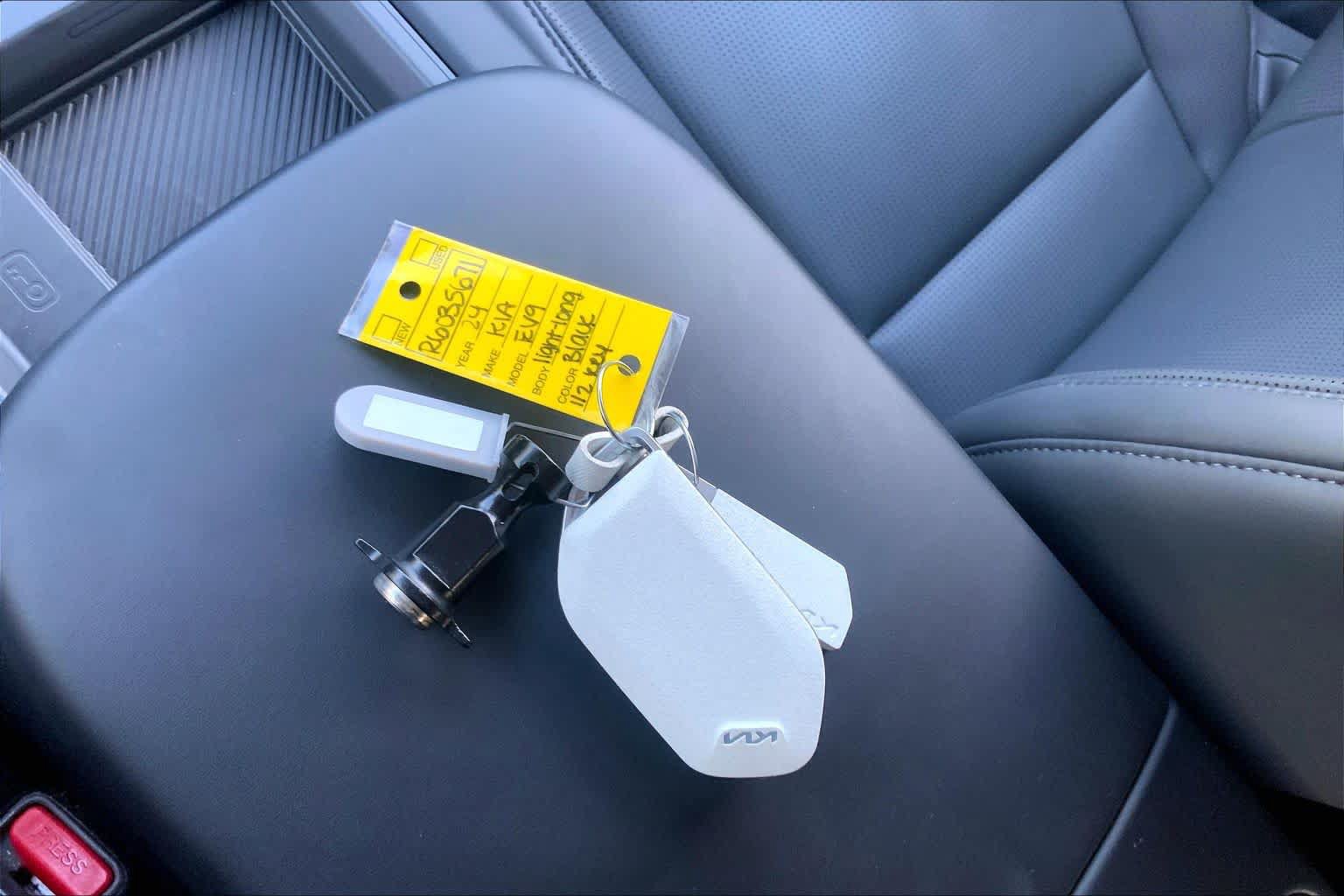 Certified 2024 Kia EV9 Light Long Range RWD image 12