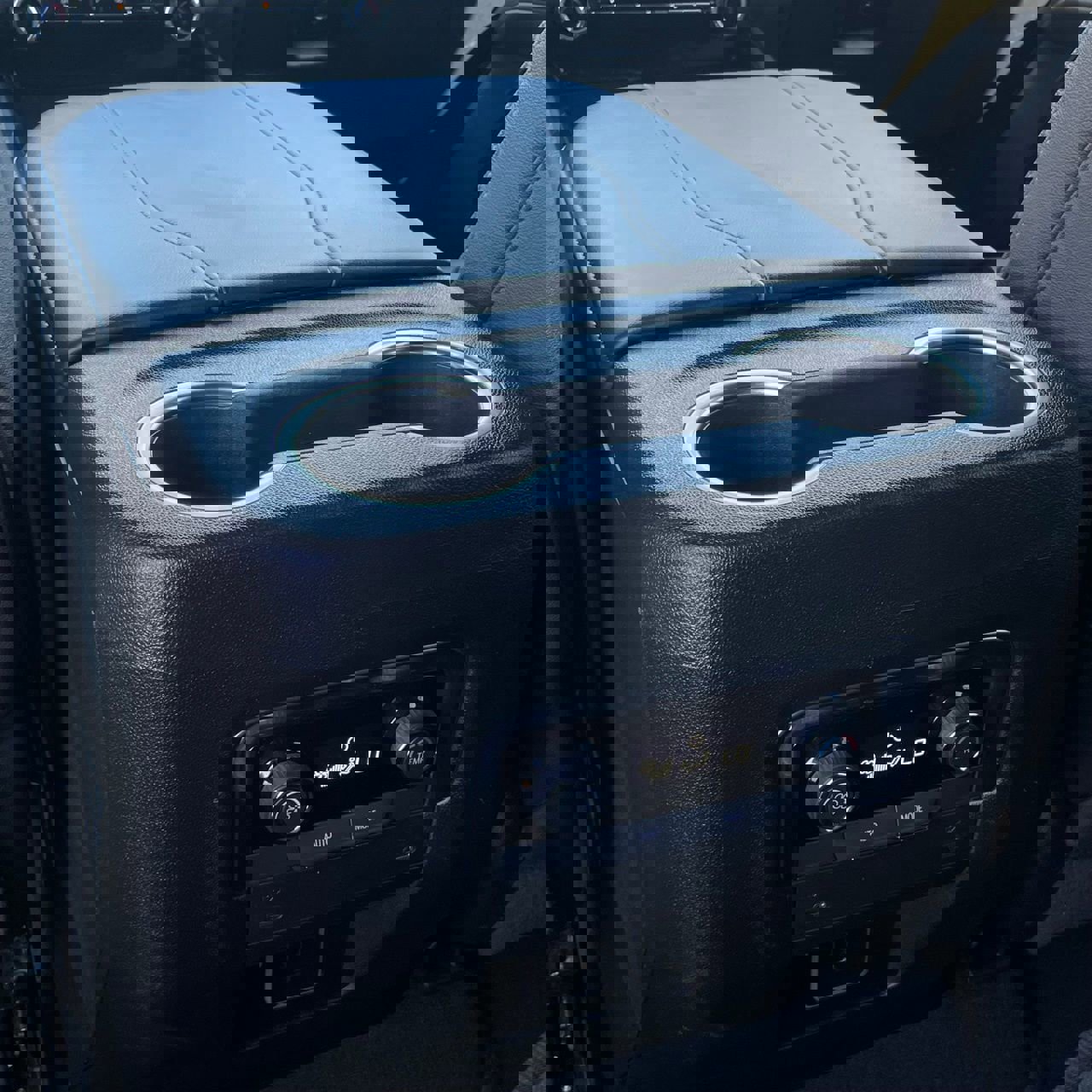 Used 2025 Chevrolet Tahoe LT image 25