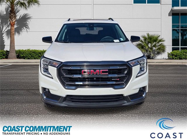 Used 2022 GMC Terrain AT4 w/ Infotainment Package II image 2