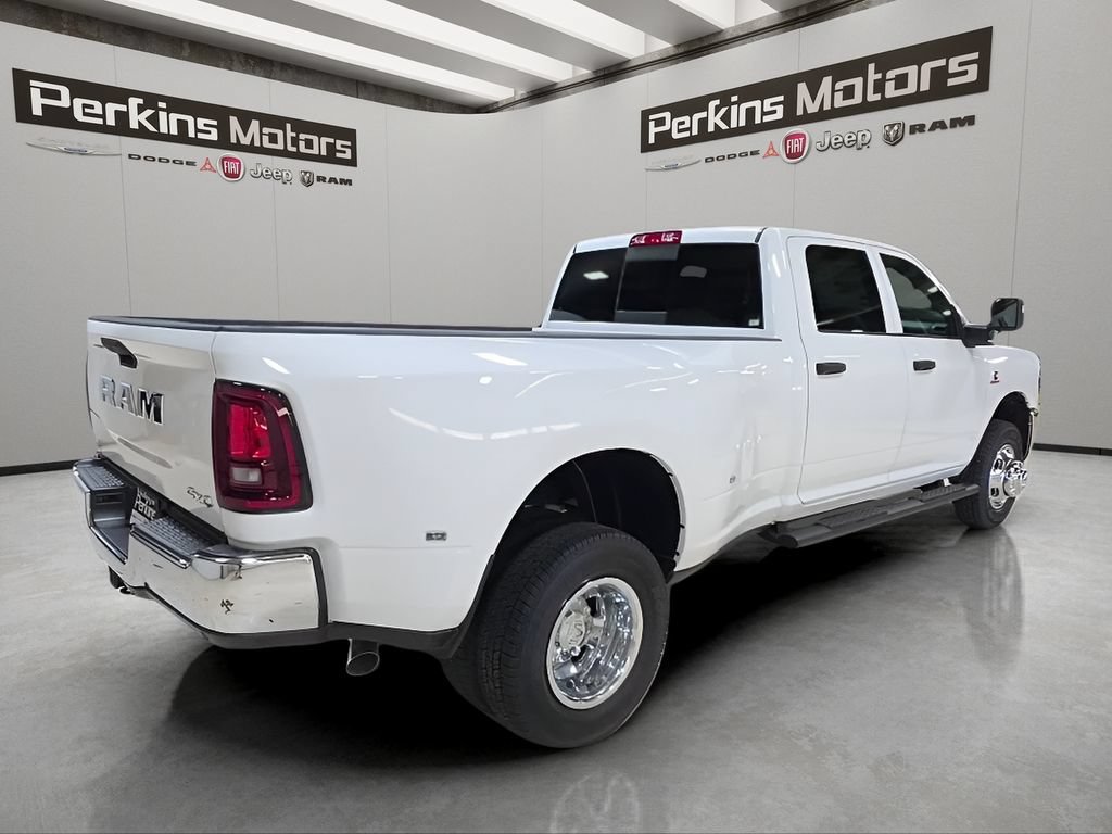 New 2026 RAM 3500 Tradesman AWD/4WD image 5