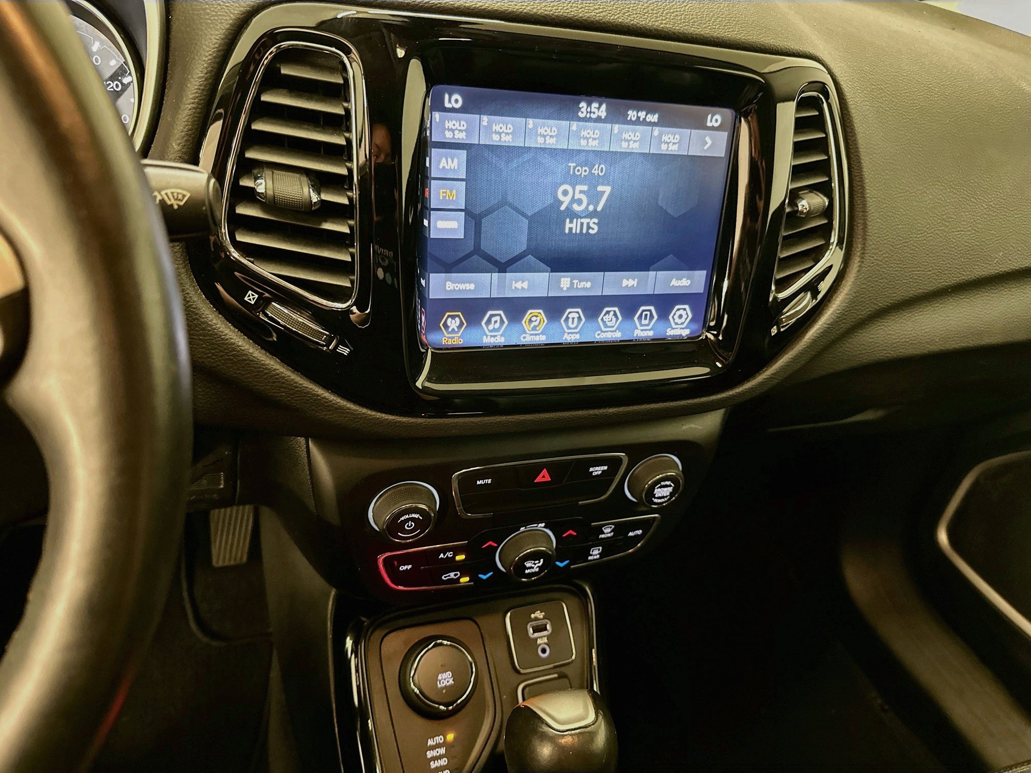 Used 2019 Jeep Compass Limited AWD/4WD image 26