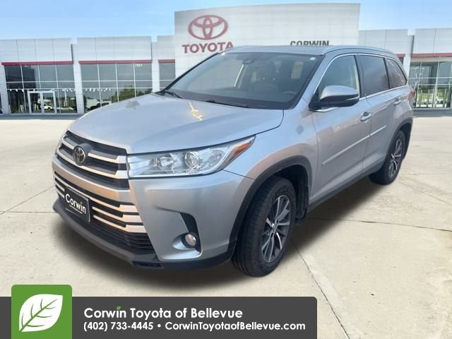 Used 2019 Toyota Highlander XLE w/ Protection Package #3 image 7