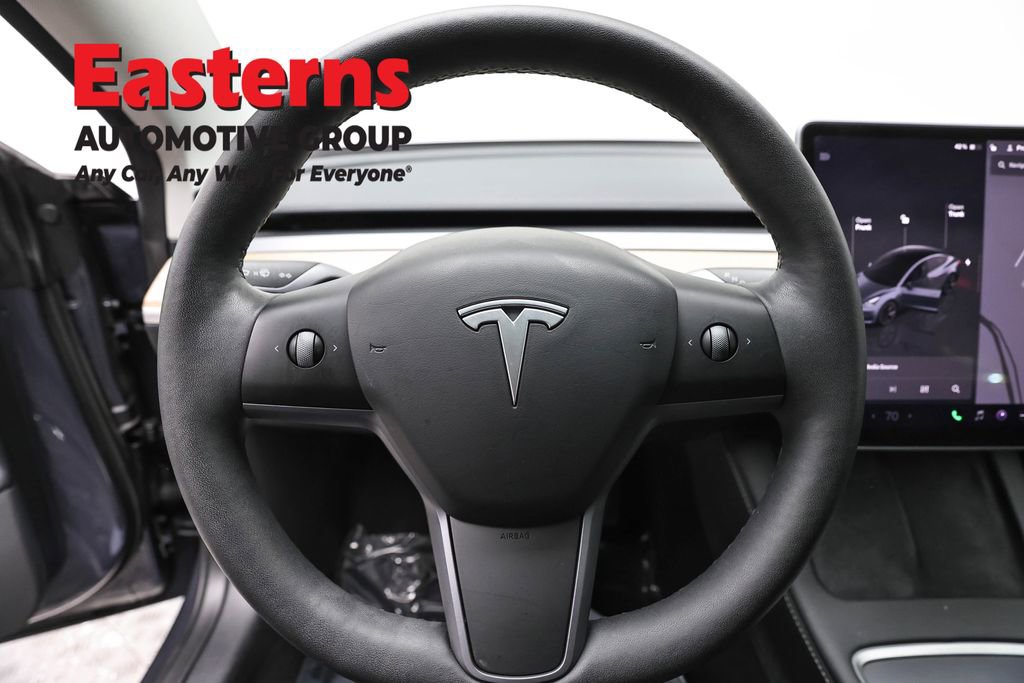 Used 2023 Tesla Model 3 Standard Range image 10