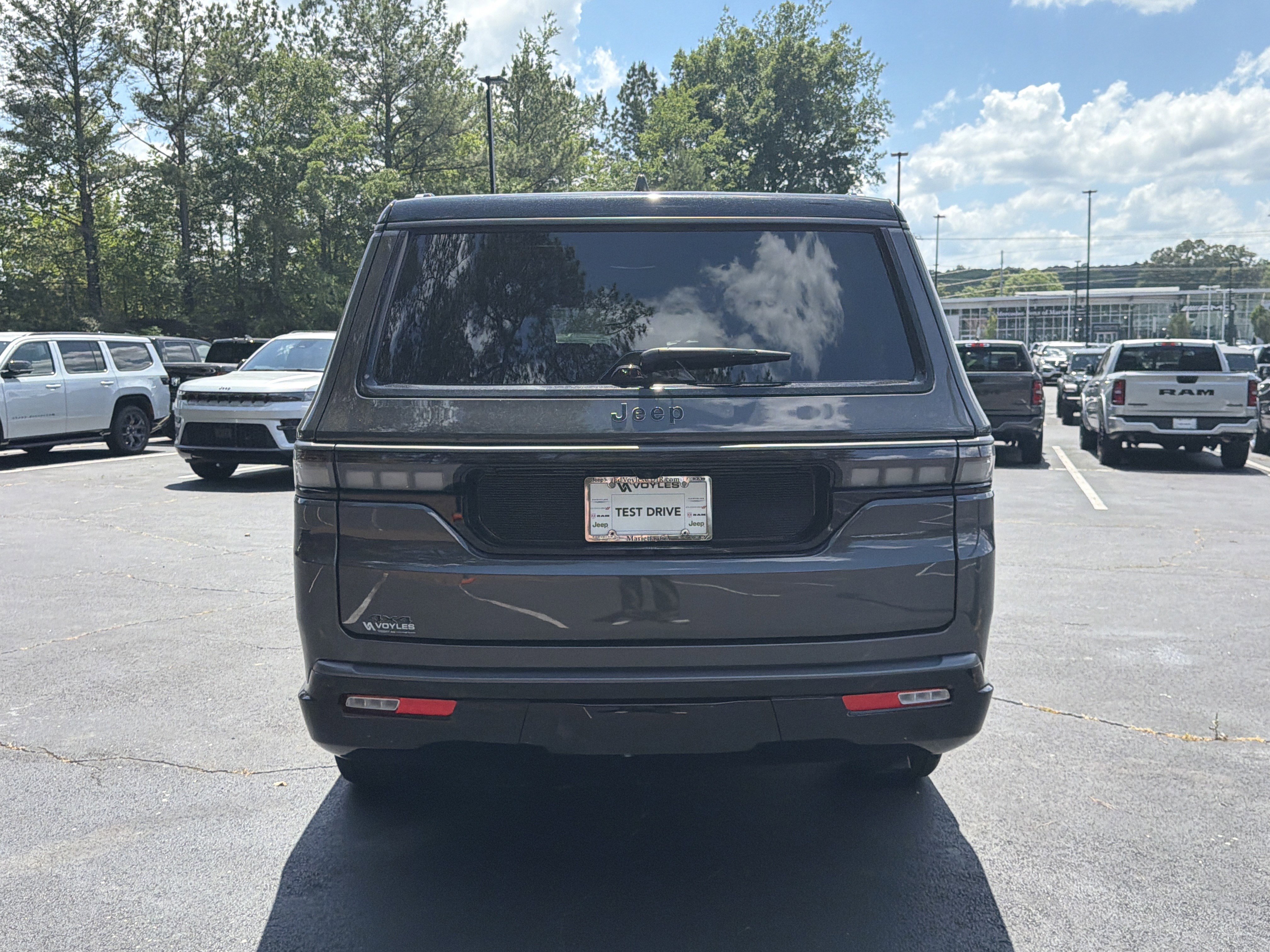 New 2026 Jeep Grand Wagoneer L Summit AWD/4WD image 7
