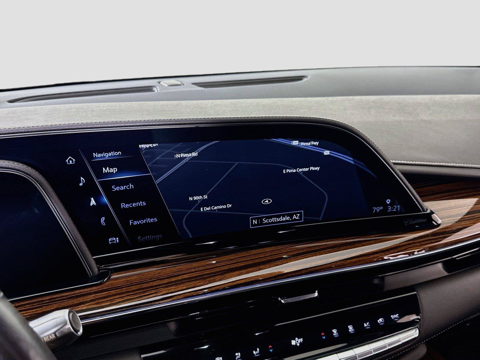 Used 2022 Cadillac Escalade Luxury AWD/4WD image 17