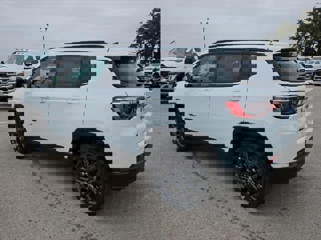 New 2026 Jeep Compass Latitude image 33