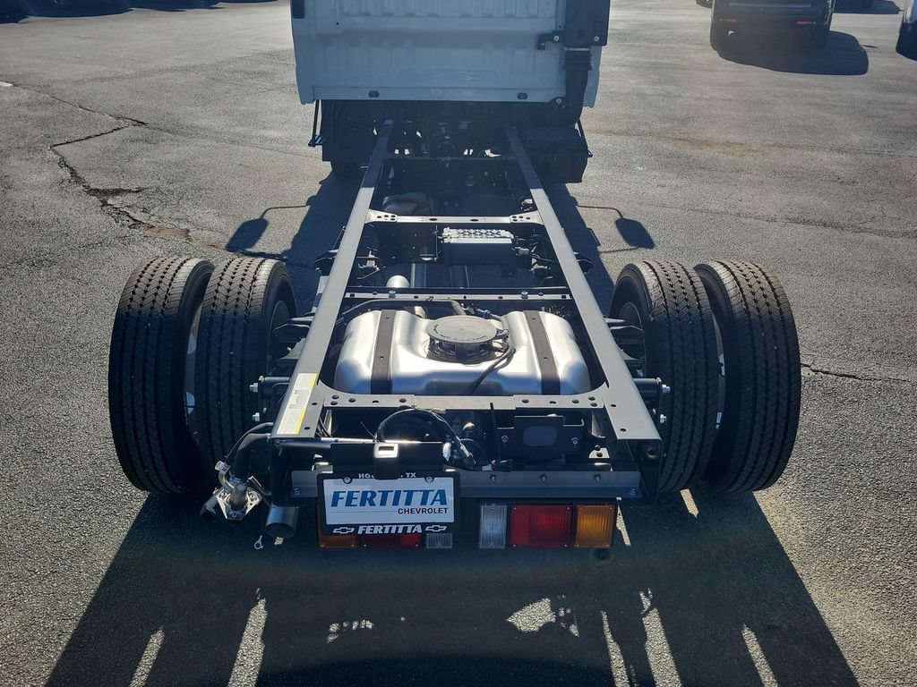 New 2025 Chevrolet Low Cab Forward RWD image 23