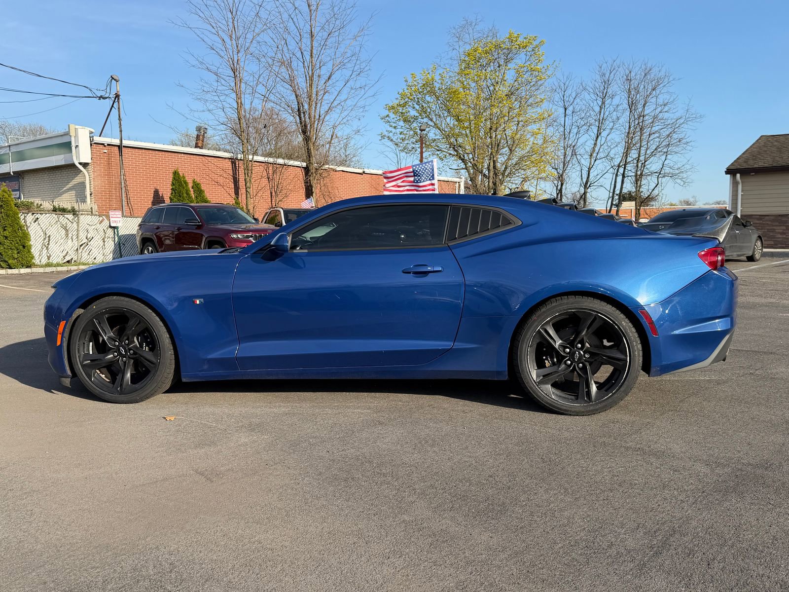 Used 2021 Chevrolet Camaro LT RWD image 2
