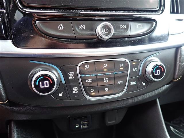 Used 2020 Chevrolet Traverse RS AWD/4WD image 22