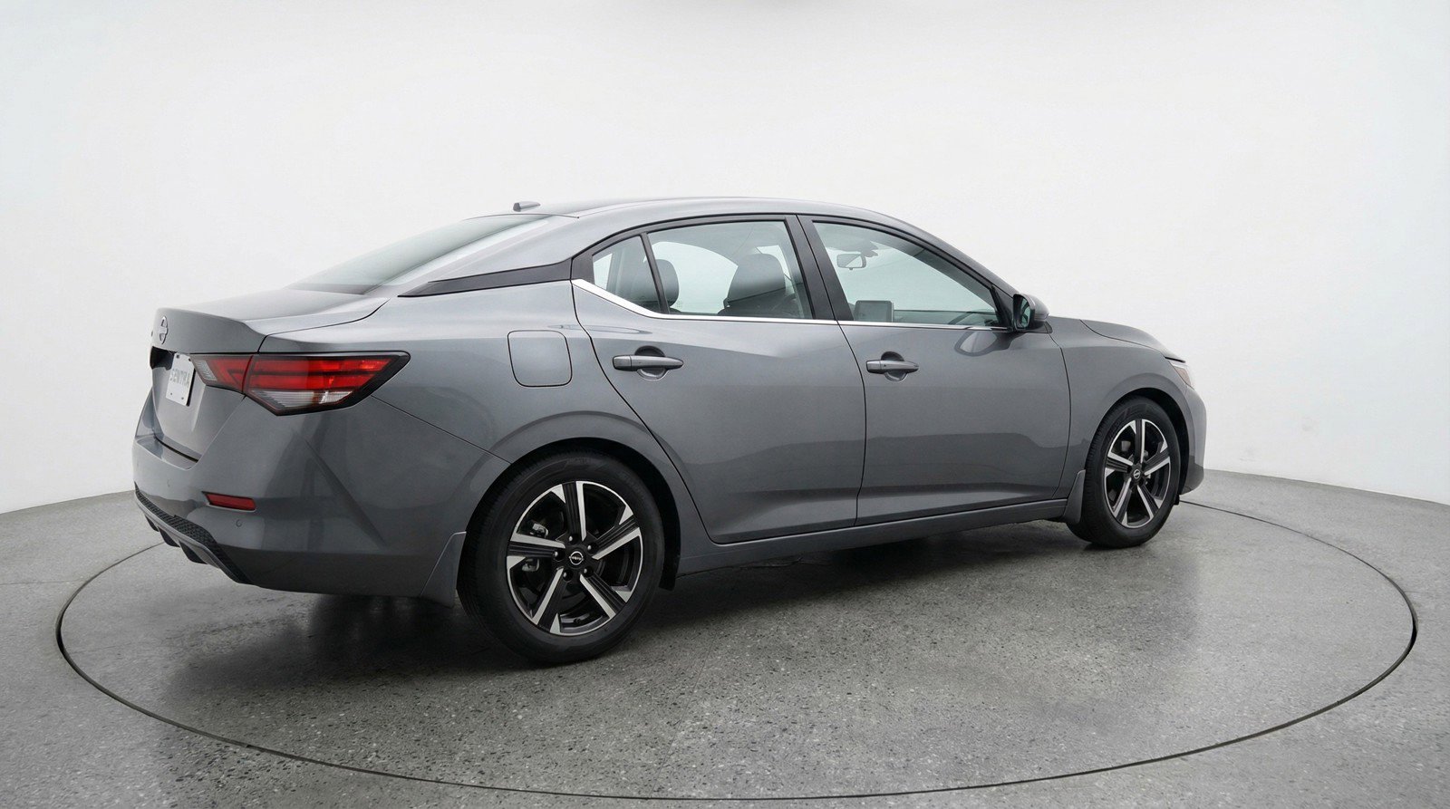 Used 2025 Nissan Sentra SV image 9