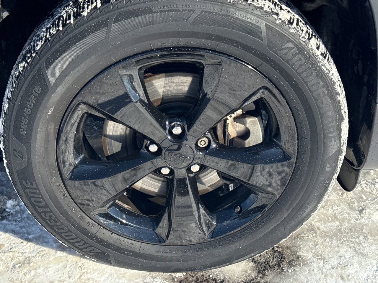 Used 2019 Jeep Cherokee Latitude Plus image 9