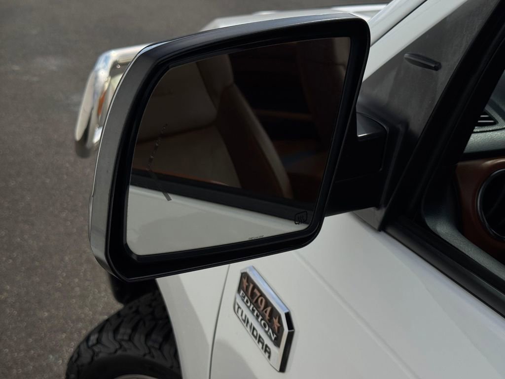 Used 2015 Toyota Tundra 1794 Edition image 32