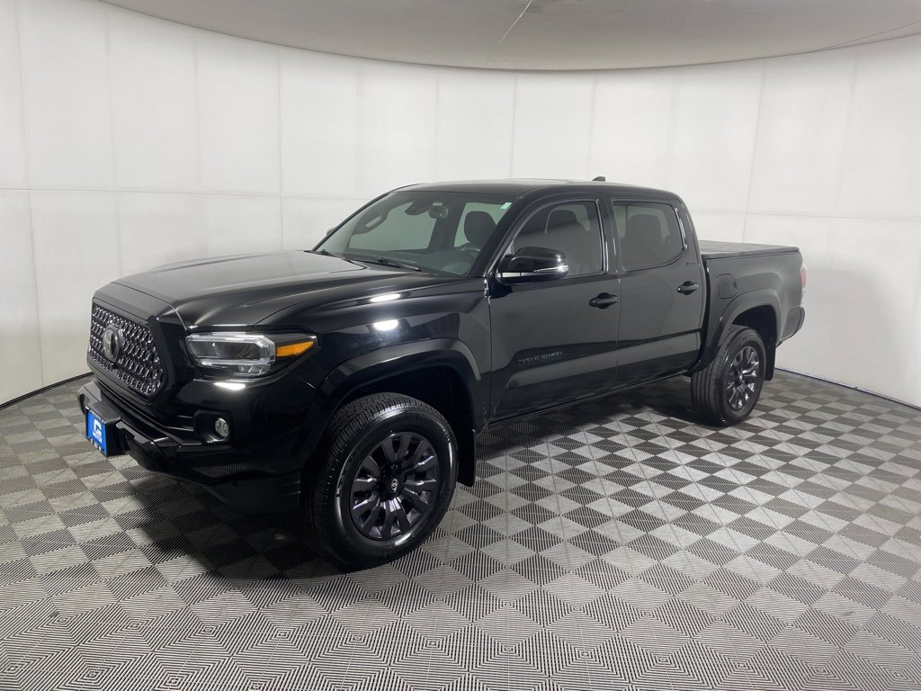 Used 2023 Toyota Tacoma Limited image 4