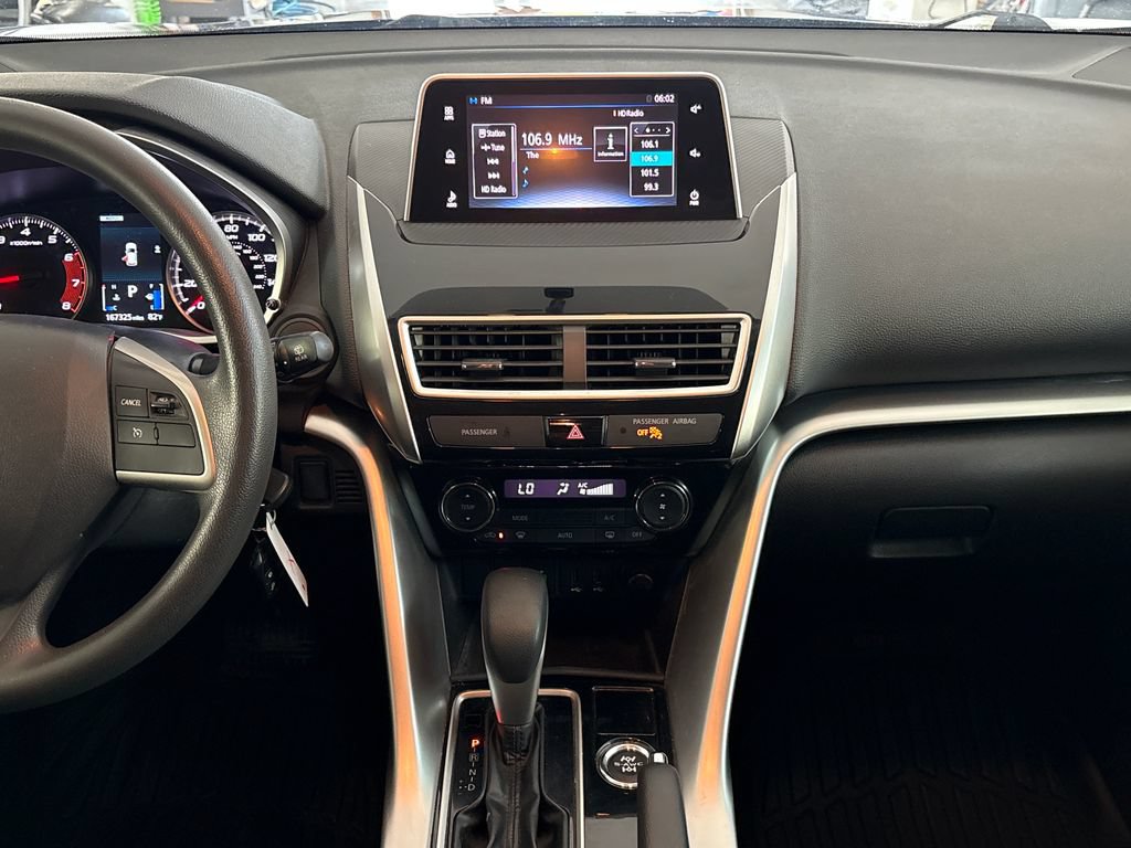 Used 2019 Mitsubishi Eclipse Cross LE AWD/4WD image 22