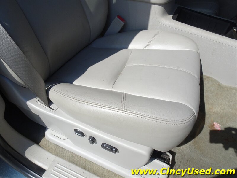 Used 2011 Chevrolet Silverado 2500 LTZ w/ LTZ Plus Package AWD/4WD image 21