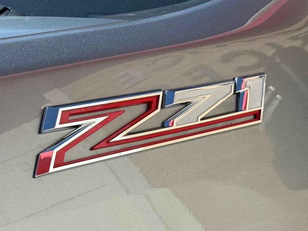 Used 2025 Chevrolet Silverado 3500 LT w/ All Star Edition image 9