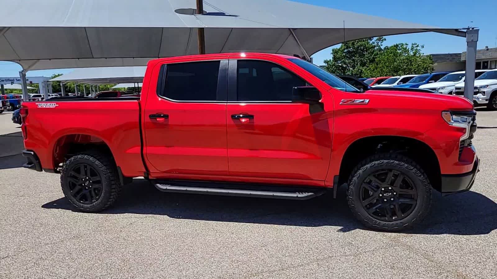 Used 2023 Chevrolet Silverado 1500 LT Trail Boss AWD/4WD image 9