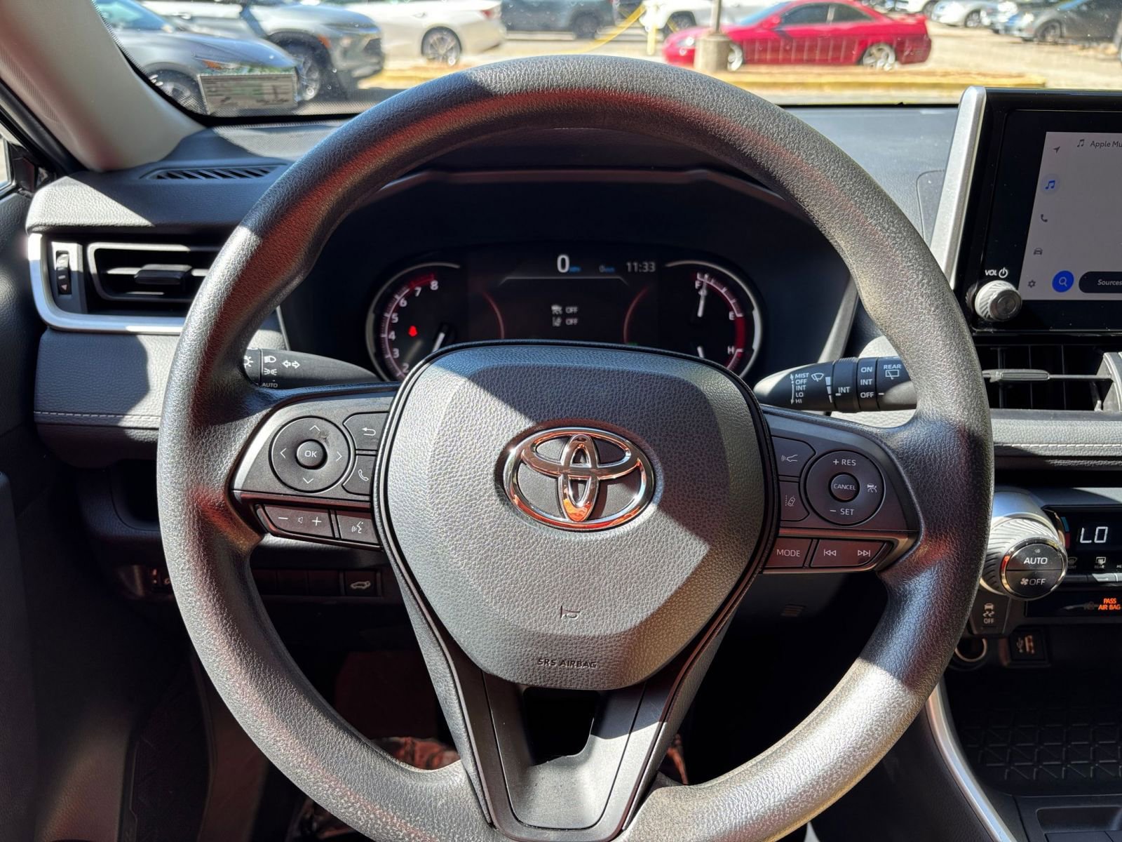 Used 2025 Toyota RAV4 XLE image 28