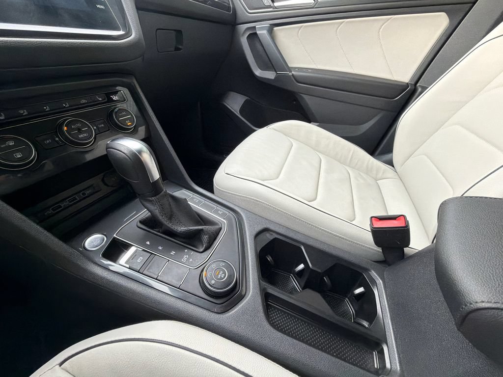 Used 2020 Volkswagen Tiguan SEL Premium R-Line AWD/4WD image 23