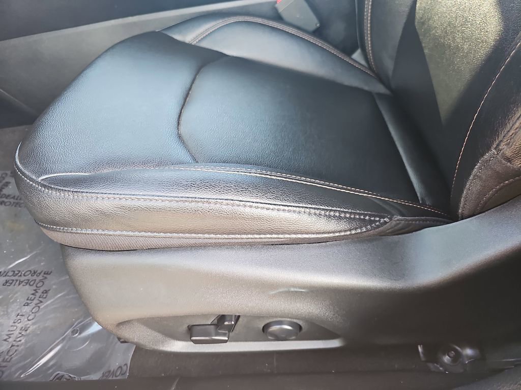 Used 2024 Jeep Compass Limited image 28