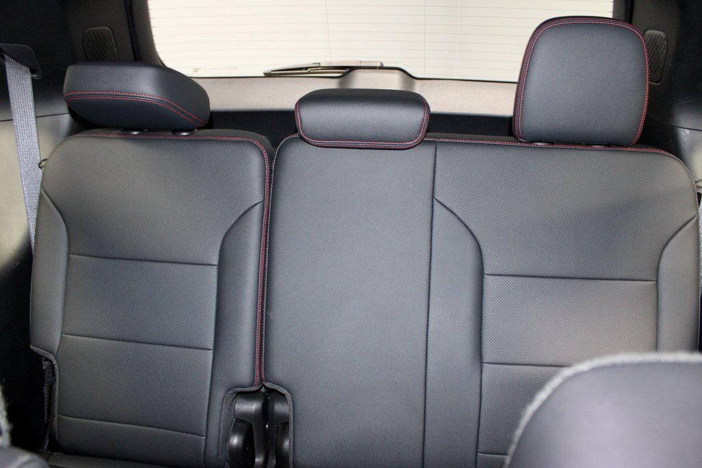 Used 2024 Chevrolet Traverse RS image 23