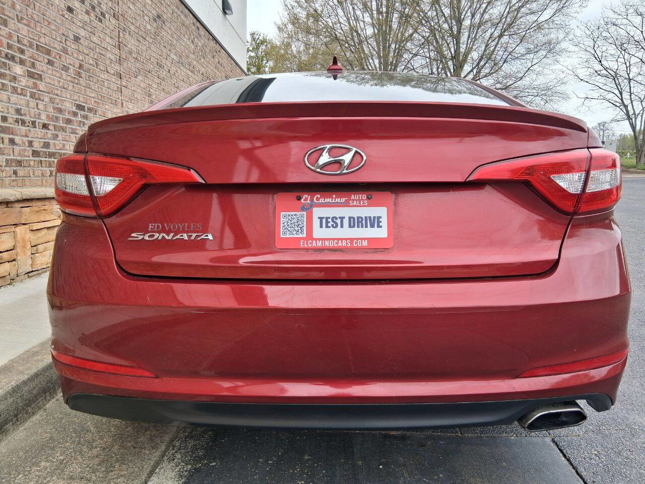 Used 2015 Hyundai Sonata SE image 4