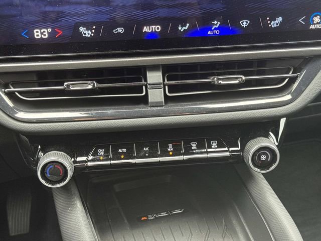 Used 2026 Chevrolet Equinox EV RS image 29