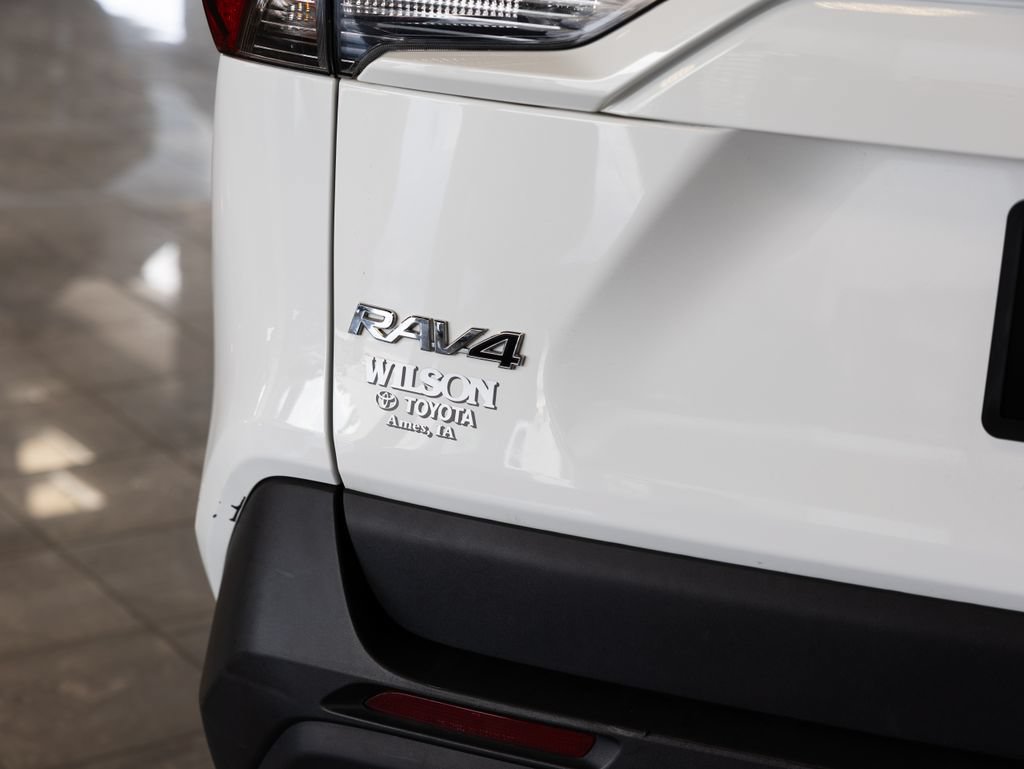 Used 2024 Toyota RAV4 LE AWD/4WD image 6