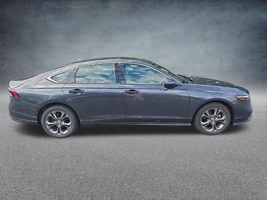 Used 2023 Honda Accord EX image 7