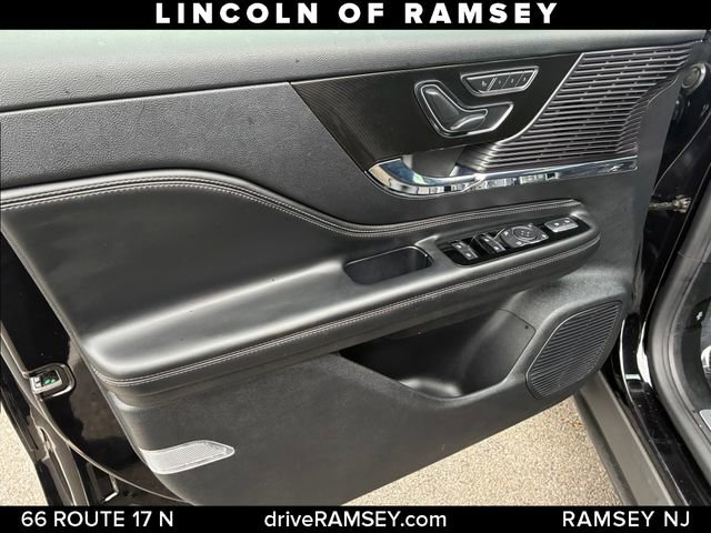 Used 2022 Lincoln Corsair AWD w/ Equipment Group 101A image 13