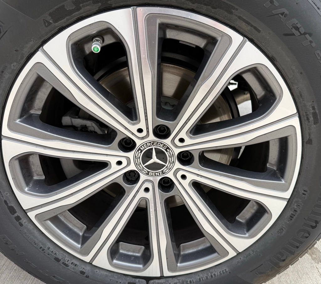 Used 2026 Mercedes-Benz GLC 300 4MATIC image 11