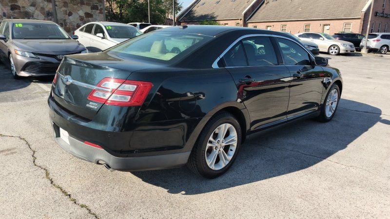 Used 2014 Ford Taurus SEL w/ Equipment Group 201A FWD image 5