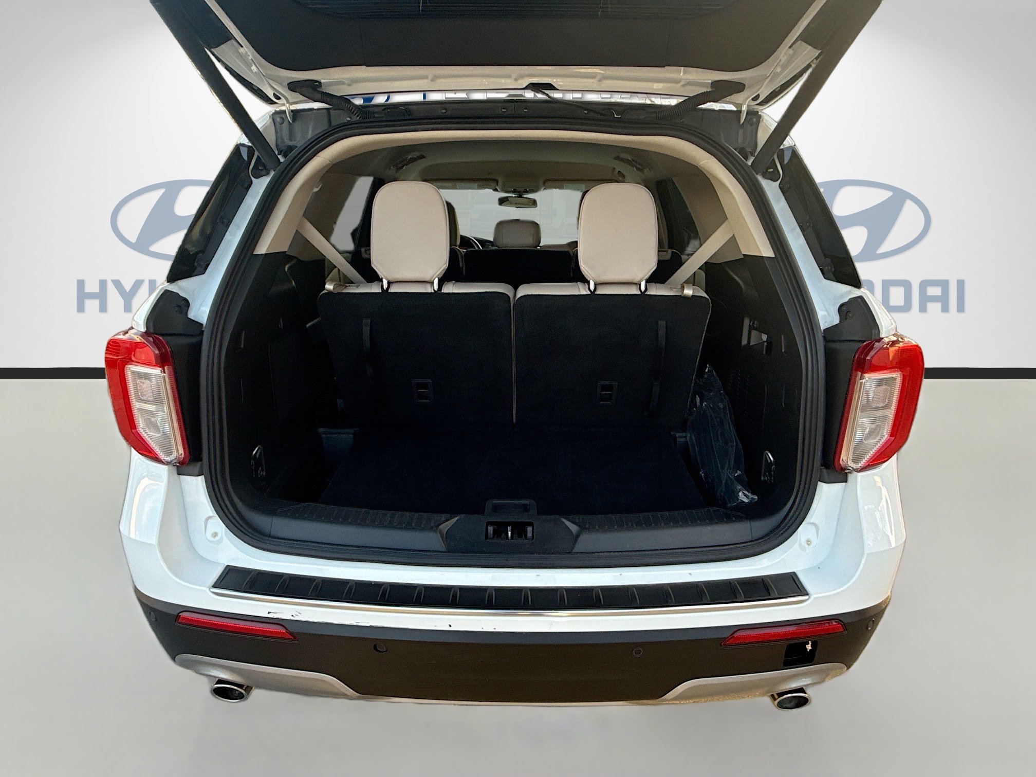 Used 2024 Ford Explorer Limited image 24