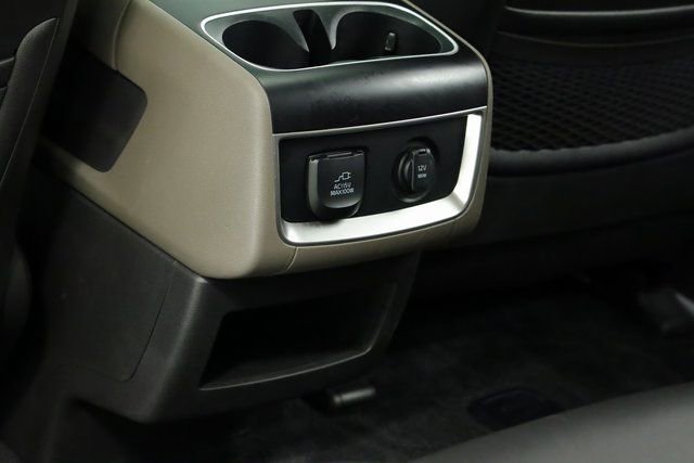 Used 2025 Kia Carnival SX image 34