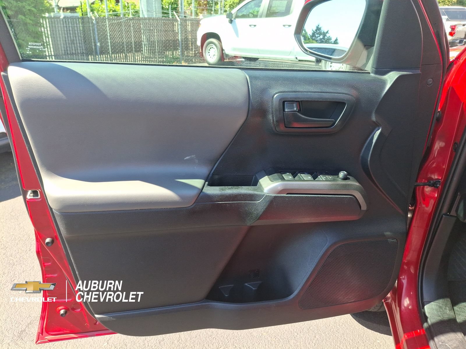Used 2023 Toyota Tacoma SR5 RWD image 15