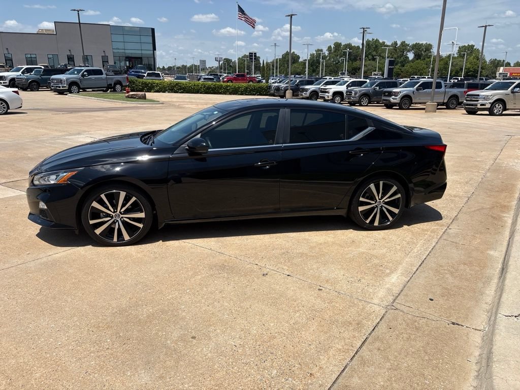 Used 2022 Nissan Altima 2.0 SR FWD image 4