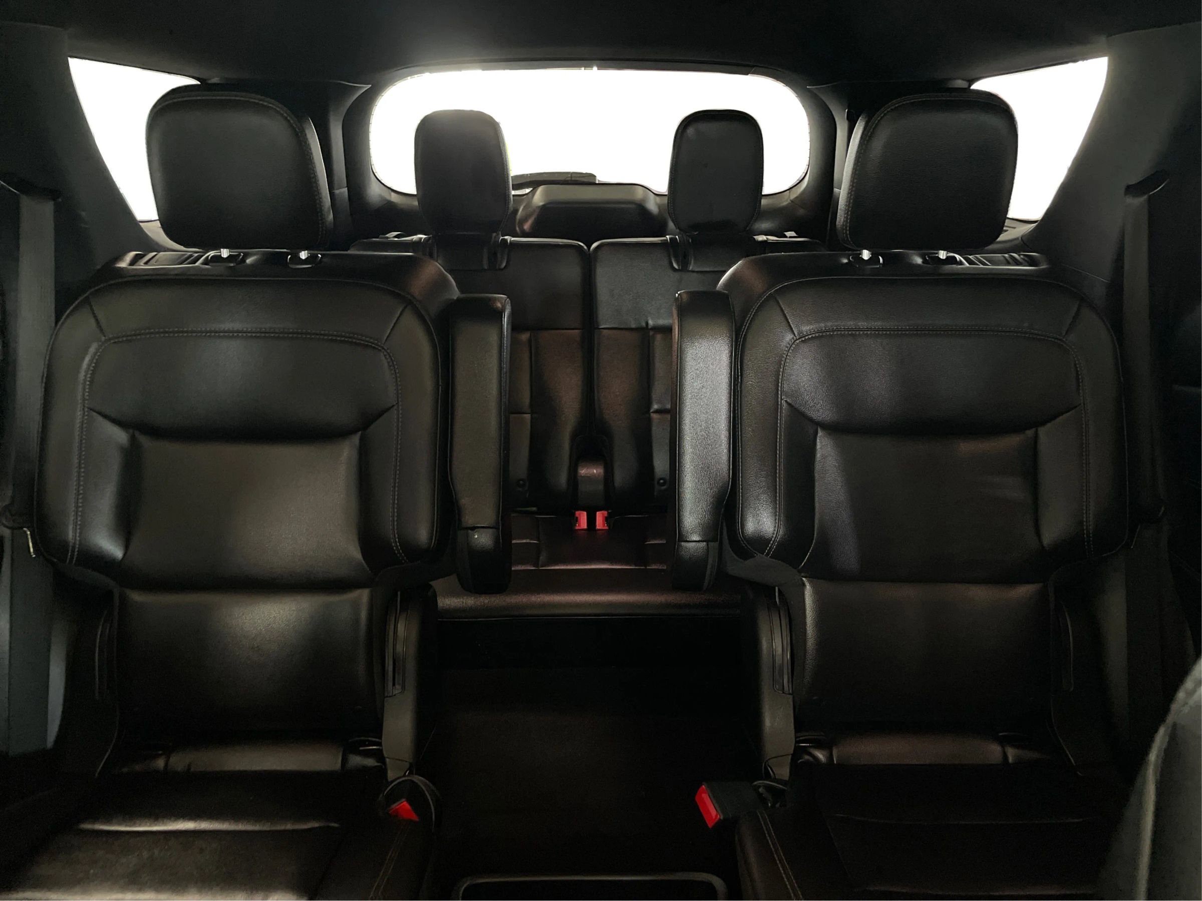 Used 2020 Ford Explorer XLT w/ Equipment Group 202A image 19