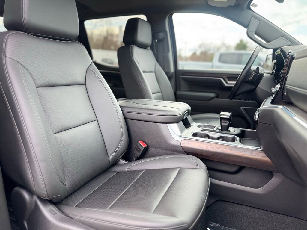 Used 2023 GMC Sierra 1500 SLT w/ SLT Premium Package image 11