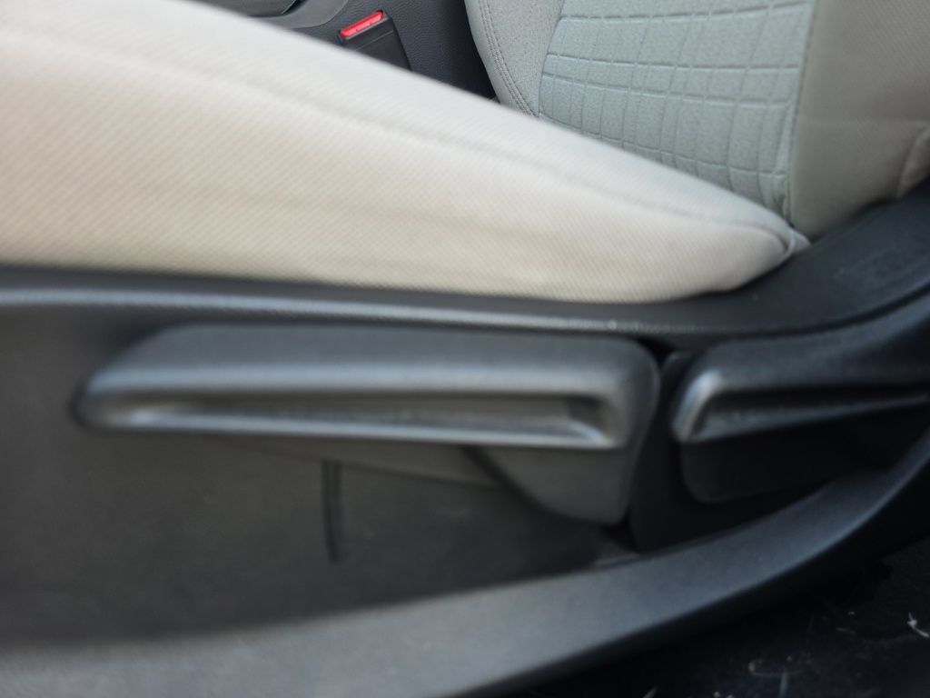 Used 2024 Honda HR-V LX image 11