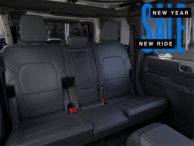 New 2025 Ford Bronco Badlands image 11