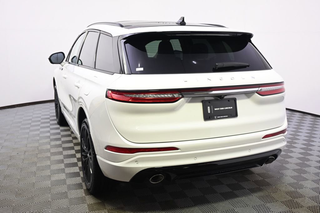 New 2026 Lincoln Corsair Premiere image 4