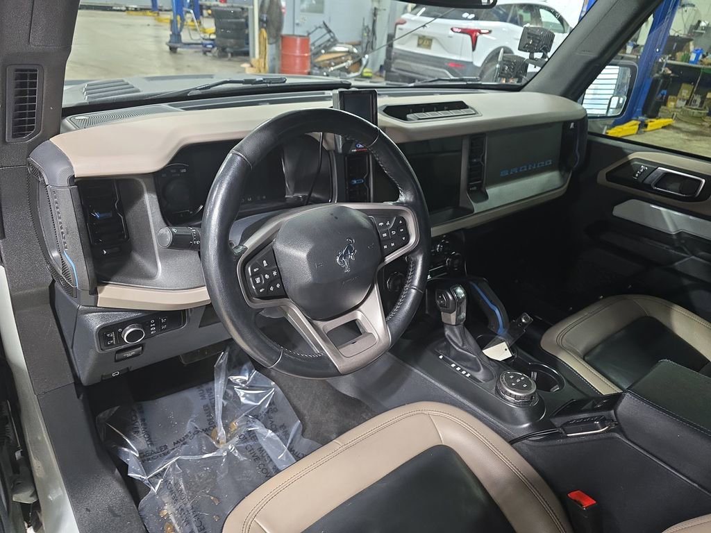 Used 2024 Ford Bronco Wildtrak image 17