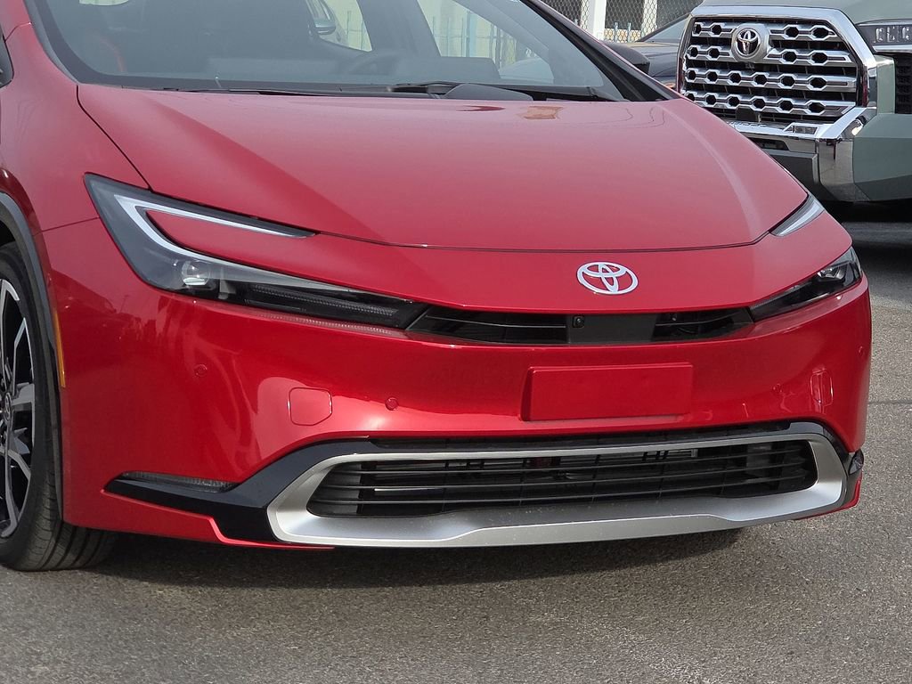 New 2026 Toyota Prius Plug-In Hybrid image 8