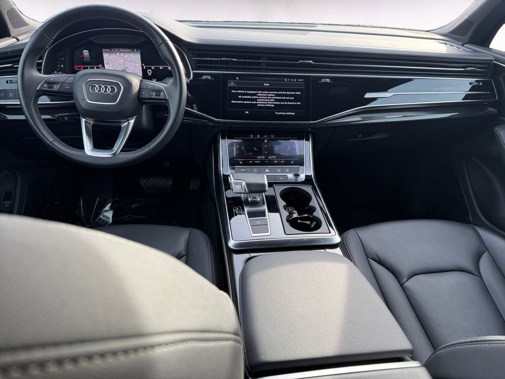 Used 2025 Audi Q7 3.0T Premium Plus image 10