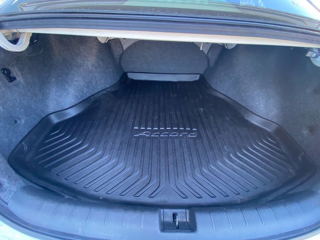 Used 2015 Honda Accord EX-L image 30