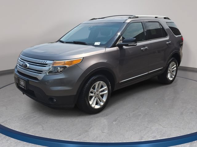 Used 2014 Ford Explorer XLT w/ Equipment Group 202A AWD/4WD image 1